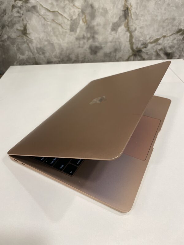 Apple MacBook Air A1932 Intel Core i5 2019 (8 GB/128 GB SSD/Mac OS MONTEREY) MVFJ2HN/A  (13.3 inch, ROSE GOLD, 1.25 kg)